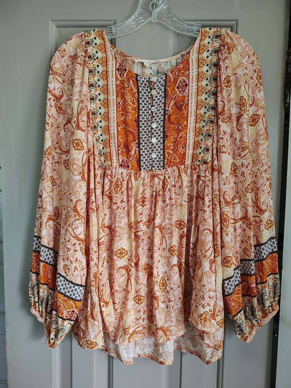 Easel Bohemian Flowy Top paisley & floral Size Small